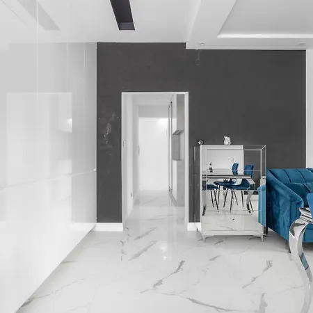 아파트 Victus Apartamenty, Moonlight 소포트